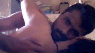 Pakistani Husband Fuck and Records His Naked Wife 